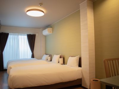 Triple Room (202,302)